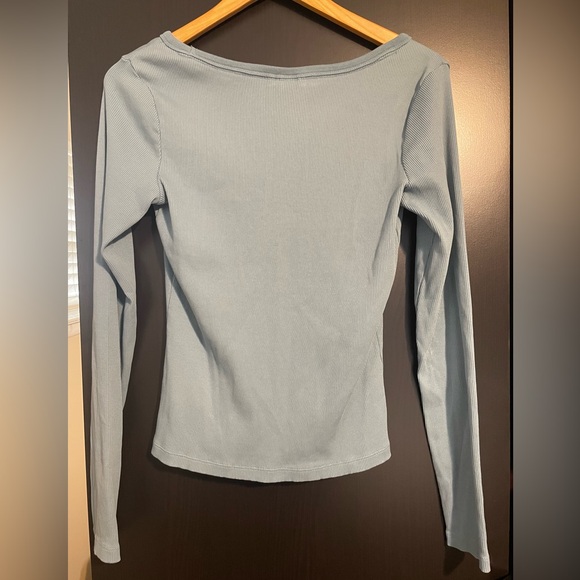 NWOT Universal Thread Light Blue Long Sleeve Tee - Picture 4 of 5